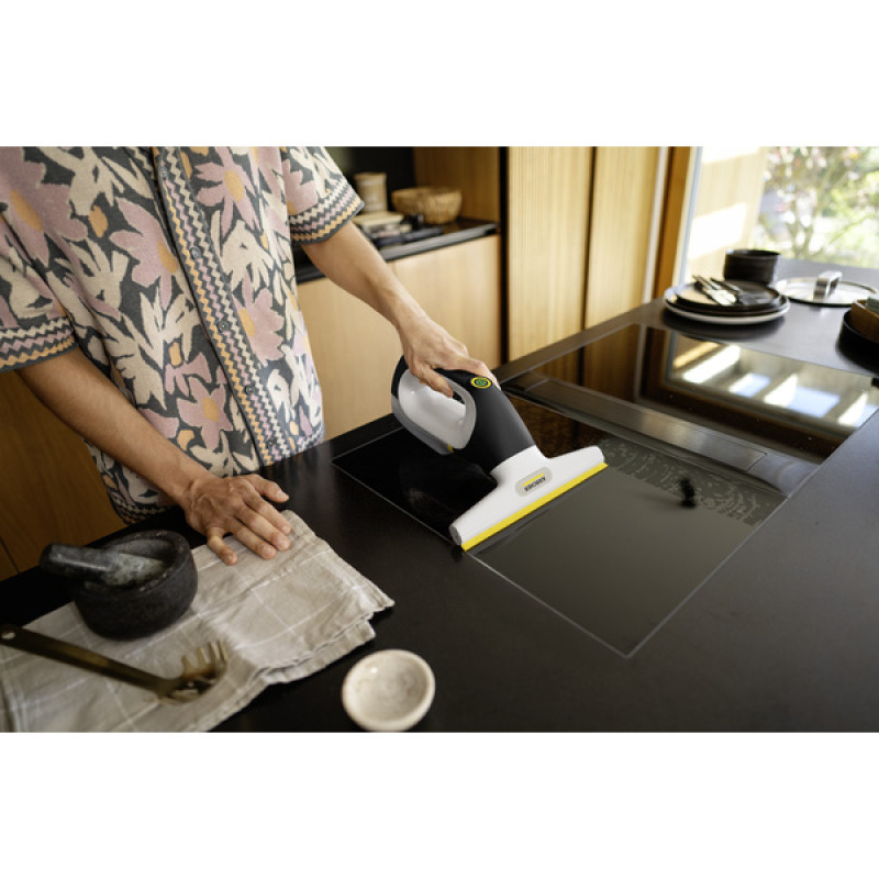 Акумуляторний склоочисник Karcher WV 3 Comfort Care