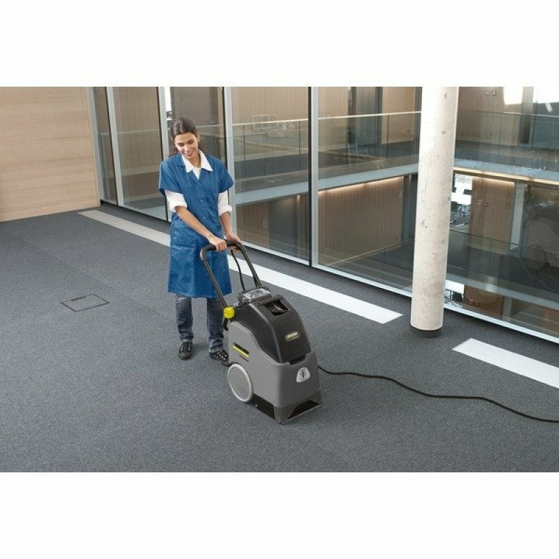 Апарат для чищення килимів Karcher BRC 30/15 C 1.008-057.0