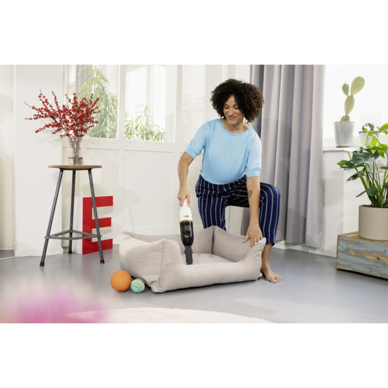 Акумуляторний ручний пилосос Karcher CVH 2 1.198-330.0