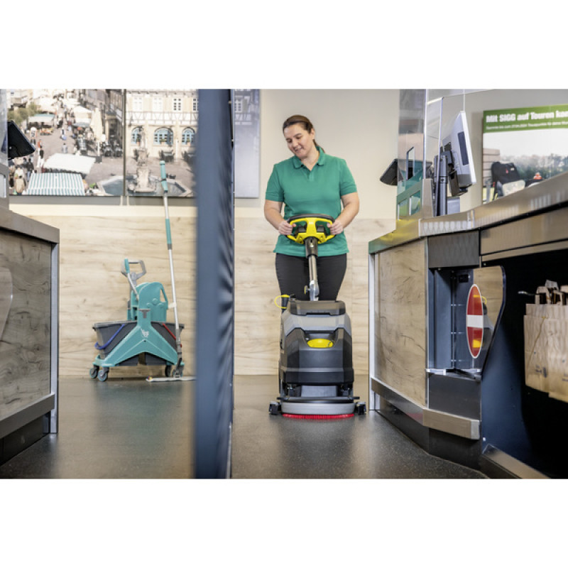 Підлогомийна машина Karcher BD 35/15 C Classic Bp Pack