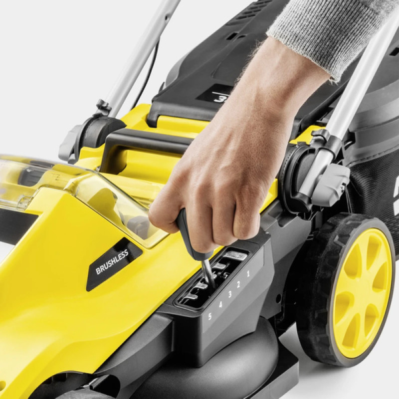 Акумуляторна газонокосарка Karcher LMO 3-18 Battery Set