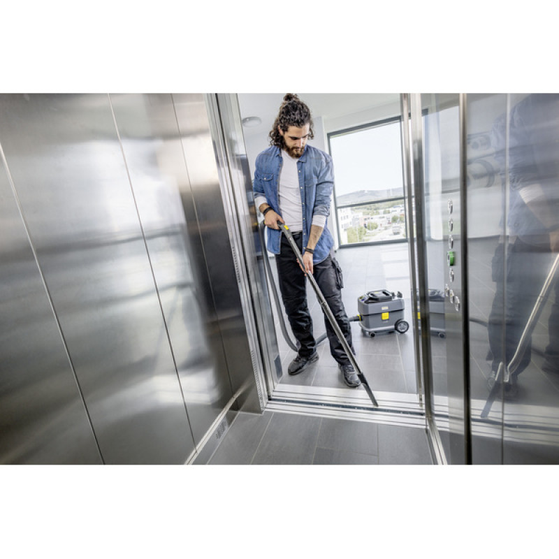 Пылесос сухой уборки Karcher  T 10/1 Bp